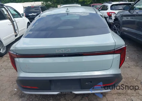 2025 Kia K4 Lxs из США, поврежденный, VIN 3KPFT4DE8SE041047